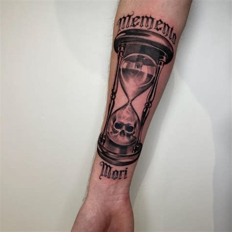 memento mori tattoo hourglass